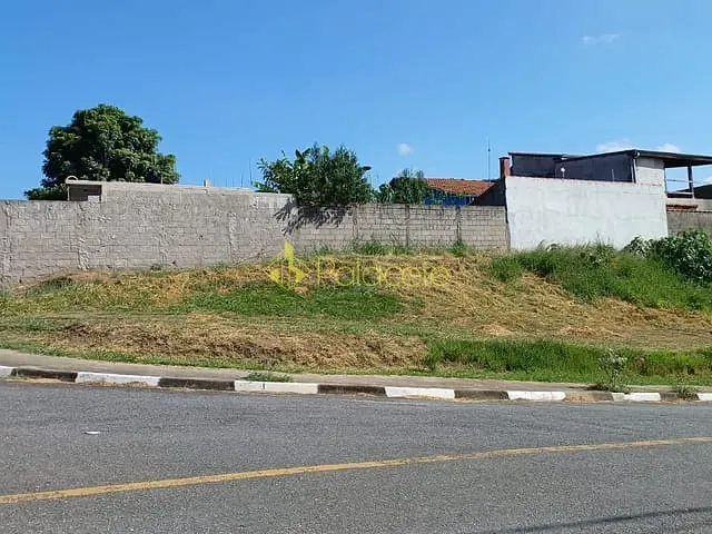 Terreno com 250m², à venda, no bairro Vila Suiça em Pindamonhangaba