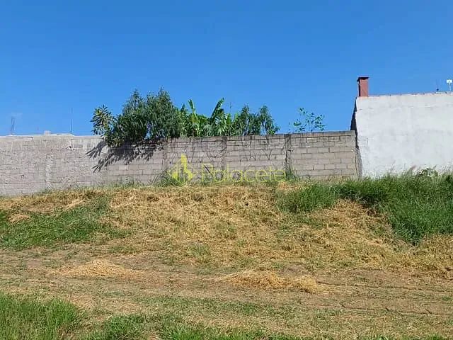 Terreno com 250m², à venda, no bairro Vila Suiça em Pindamonhangaba