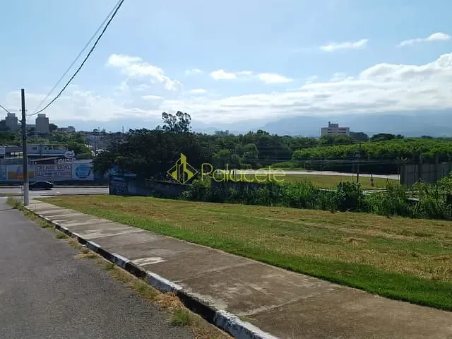 Terreno com 250m², à venda, no bairro Vila Suiça em Pindamonhangaba