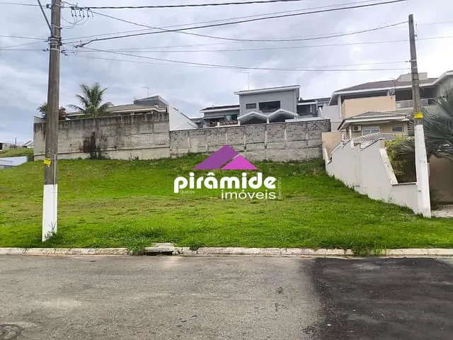 Terreno com 600m², à venda, no bairro Residencial Santa Helena em Caçapava