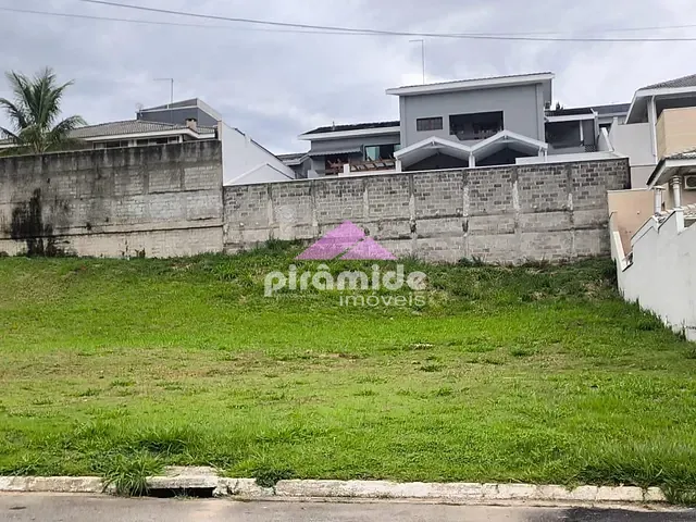Terreno com 600m², à venda, no bairro Residencial Santa Helena em Caçapava