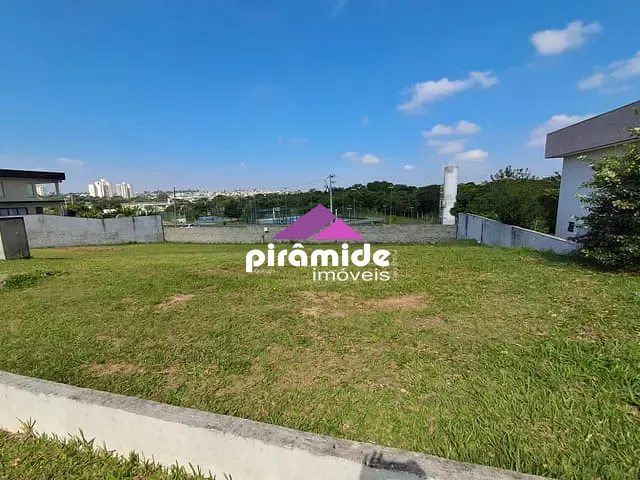 Terreno com 715m², à venda, no bairro Urbanova em São José dos Campos