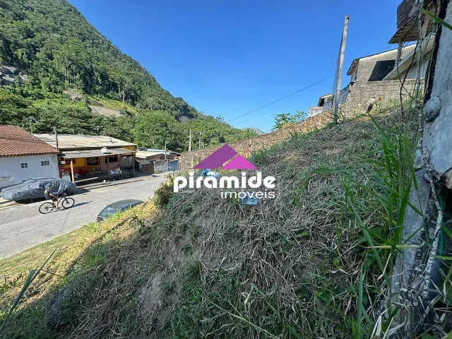 Terreno com 280m², à venda, no bairro Cantagalo em Caraguatatuba