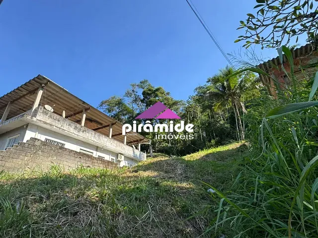 Terreno com 280m², à venda, no bairro Cantagalo em Caraguatatuba