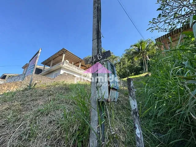 Terreno com 280m², à venda, no bairro Cantagalo em Caraguatatuba