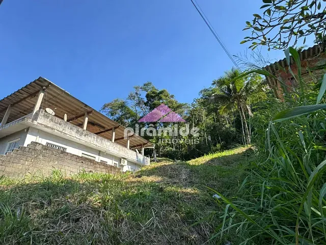 Terreno com 280m², à venda, no bairro Cantagalo em Caraguatatuba