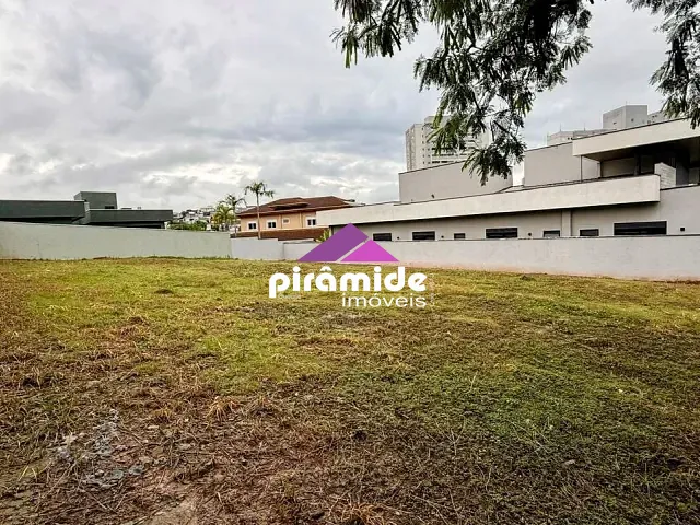 Terreno com 600m², à venda, no bairro Urbanova em São José dos Campos