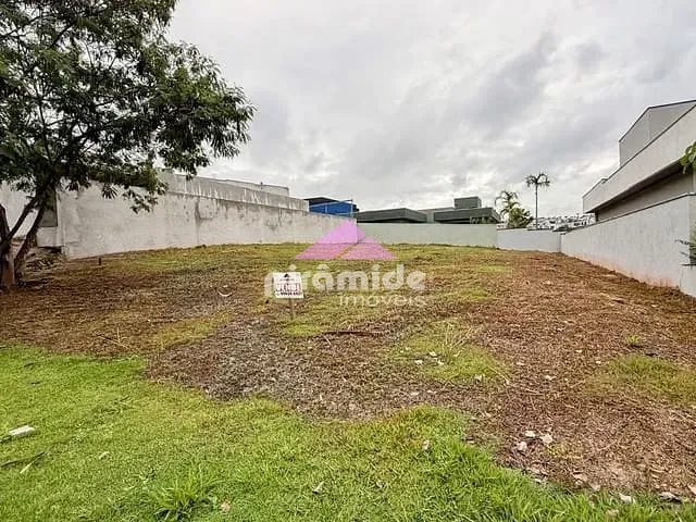 Terreno com 600m², à venda, no bairro Condomínio Residencial Colinas do Paratehy em São José dos Campos
