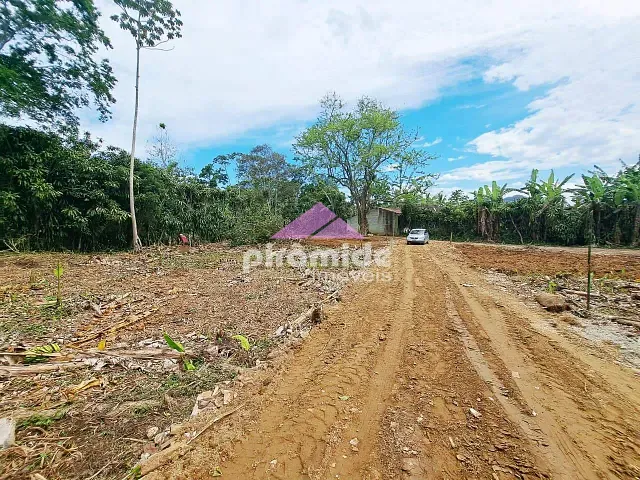Terreno com 126m², à venda, no bairro Sertão Da Quina em Ubatuba