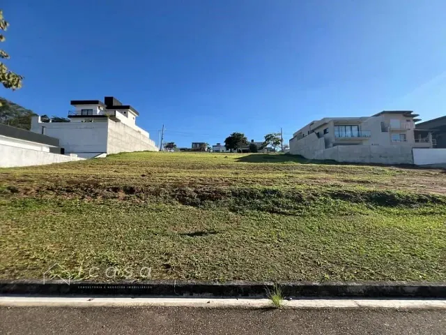 Terreno com 300m², à venda, no bairro Condomínio Terras do Vale em Caçapava