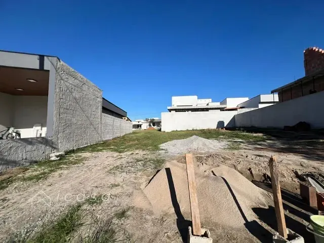 Terreno com 302m², à venda, no bairro Condomínio Terras do Vale em Caçapava