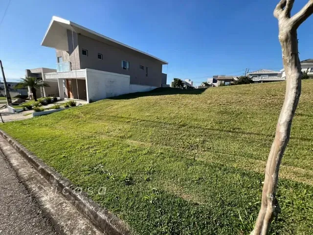 Terreno com 300m², à venda, no bairro Condomínio Terras do Vale em Caçapava