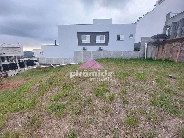 Terreno com 476m², à venda, no bairro Condomínio Residencial Jaguary em São José dos Campos