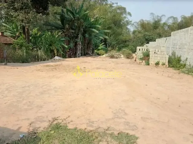 Terreno com 1280m², à venda, no bairro Ipiranga em Pindamonhangaba