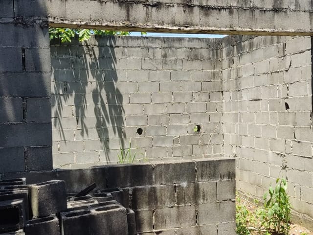 Terreno com 409m², à venda, no bairro Vila Suiça em Pindamonhangaba