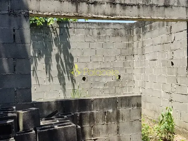 Terreno com 409m², à venda, no bairro Vila Suiça em Pindamonhangaba