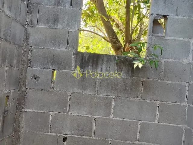 Terreno com 409m², à venda, no bairro Vila Suiça em Pindamonhangaba