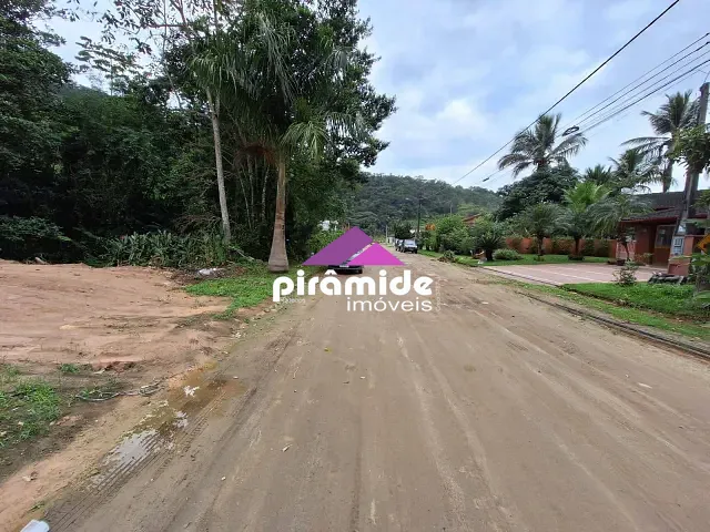 Terreno com 400m², à venda, no bairro Tabatinga em Caraguatatuba