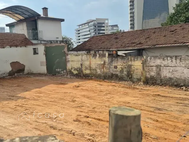 Terreno com 250m², à venda, no bairro Vila Sanches em São José dos Campos