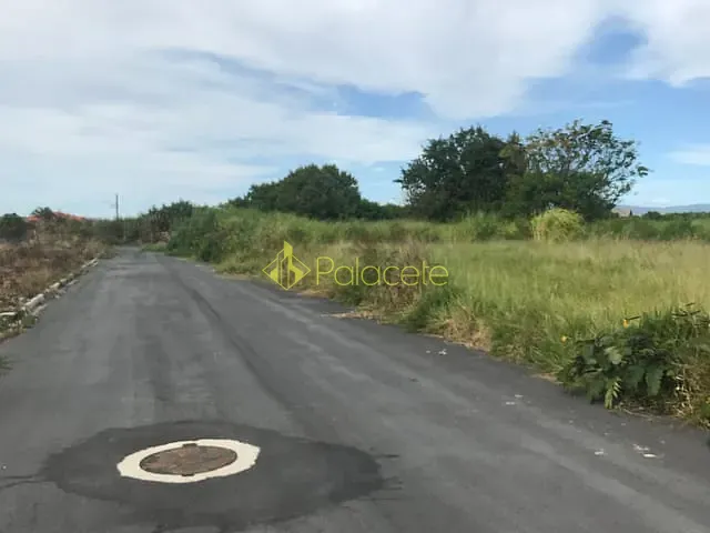 Terreno com 125m², à venda, no bairro Conjunto Habitacional Terra dos Ipês W em Pindamonhangaba