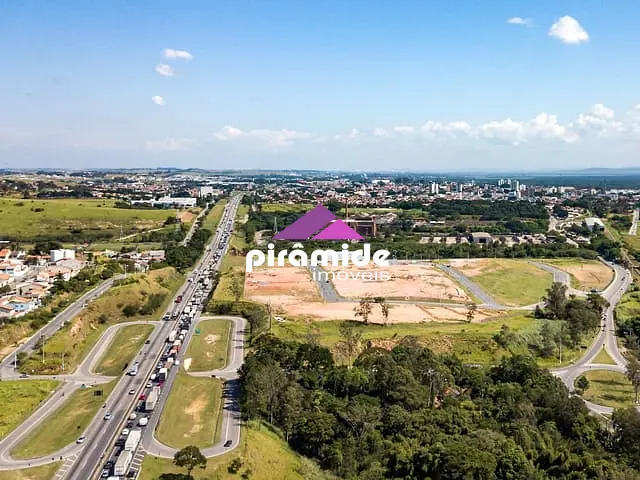 Terreno com 1425m², à venda, no bairro Jardim Campo Grande em Caçapava