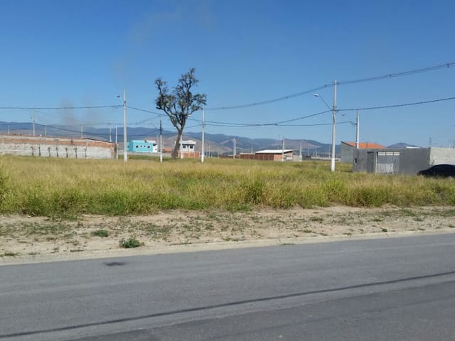 Terreno com 250m², à venda, no bairro Moreira César em Pindamonhangaba
