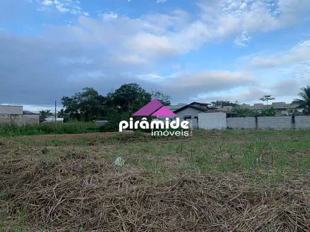 Terreno com 360m², à venda, no bairro massaguaçu em Caraguatatuba