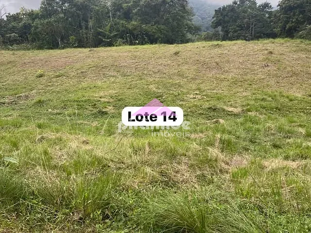 Terreno com 300m², à venda, no bairro Jaraguá em São Sebastião