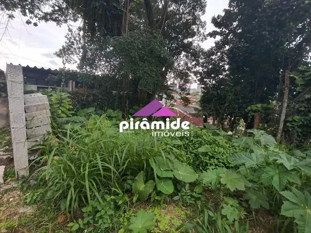 Terreno com 360m², à venda, no bairro Martim de Sá em Caraguatatuba