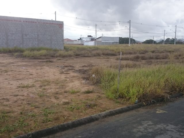 Terreno com 200m², à venda, no bairro Loteamento Residencial e Comercial Araguaia em Pindamonhangaba