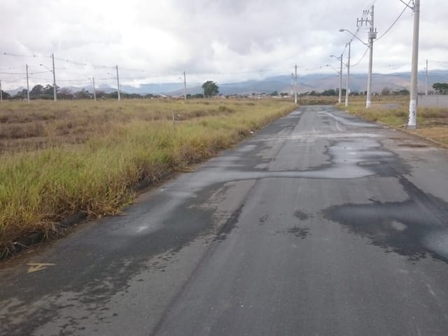 Terreno com 200m², à venda, no bairro Loteamento Residencial e Comercial Araguaia em Pindamonhangaba