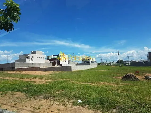 Terreno com 440m², à venda, no bairro Mombaça em Pindamonhangaba