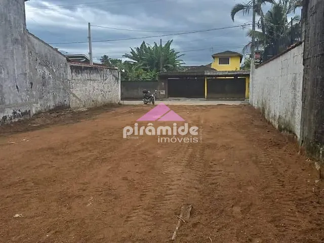 Terreno com 224m², à venda, no bairro Massaguaçu em Caraguatatuba