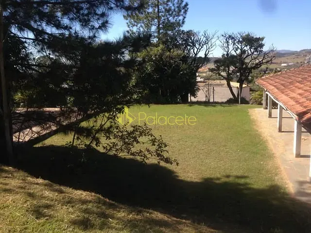Terreno com 2600m², à venda, no bairro Chácaras Cataguá em Taubaté