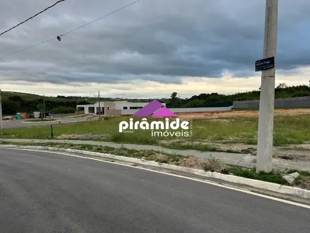 Terreno com 900m², à venda, no bairro Urbanova em São José dos Campos