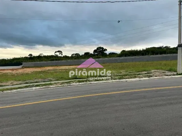 Terreno com 900m², à venda, no bairro Urbanova VII em São José dos Campos
