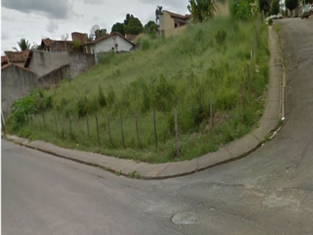 Terreno com 320m², à venda, no bairro Jardim Bela Vista em Taubaté