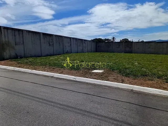 Terreno com 250m², à venda, no bairro Centro em Taubaté