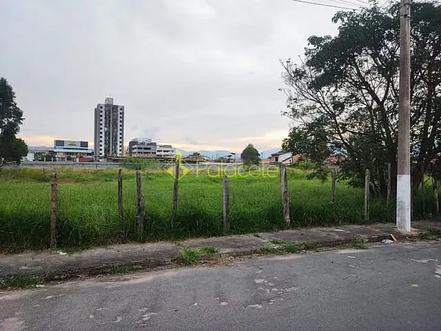 Terreno com 300m², à venda, no bairro Alto do Cardoso em Pindamonhangaba