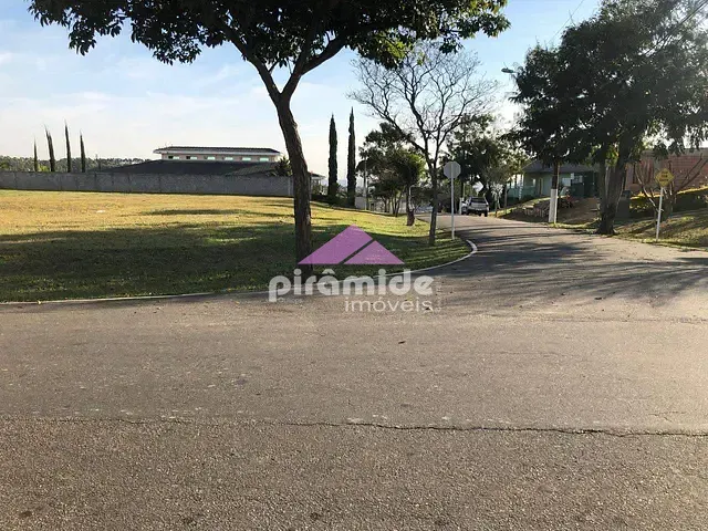 Terreno com 1050m², à venda, no bairro Residencial Mirante do VALE em Jacareí