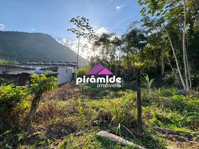 Terreno com 730m², à venda, no bairro Cidade Jardim em Caraguatatuba