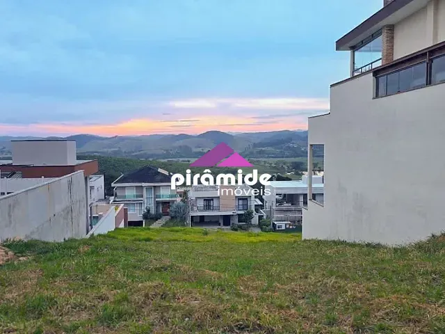 Terreno com 450m², à venda, no bairro Urbanova em São José dos Campos