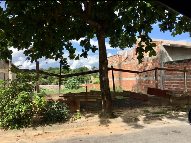 Terreno com 300m², à venda, no bairro Conjunto Residencial Araretama em Pindamonhangaba