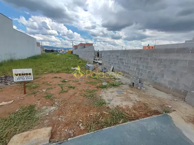 Terreno com 125m², à venda, no bairro Conjunto Habitacional Terra dos Ipês W em Pindamonhangaba