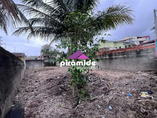 Terreno com 270m², à venda, no bairro Martim de Sá em Caraguatatuba
