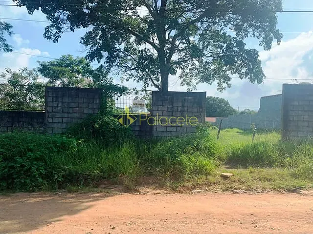 Terreno com 1500m², à venda, no bairro Goiabal em Pindamonhangaba