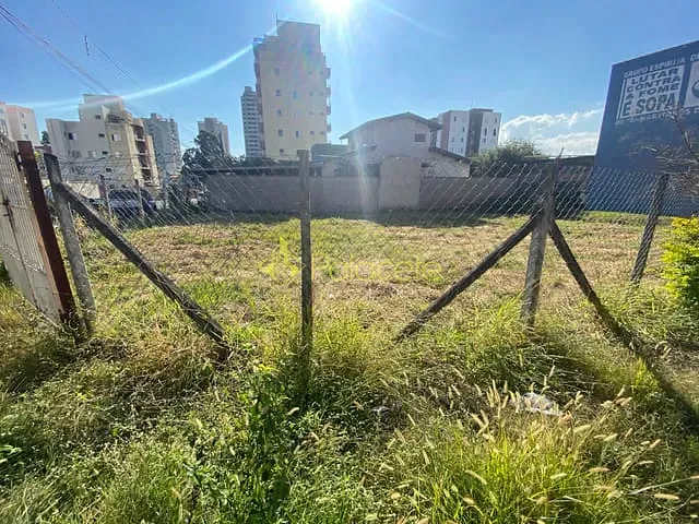 Terreno com 395m², à venda, no bairro Jardim Morumby em Taubaté