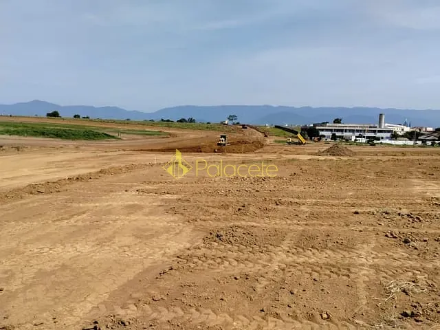 Terreno com 176m², à venda, no bairro Parque Lago Azul em Pindamonhangaba