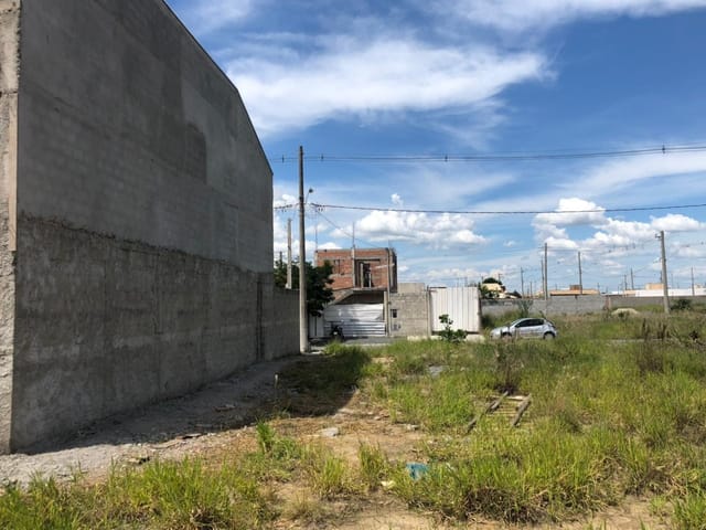 Terreno com 240m², à venda, no bairro Loteamento Residencial e Comercial Araguaia em Pindamonhangaba