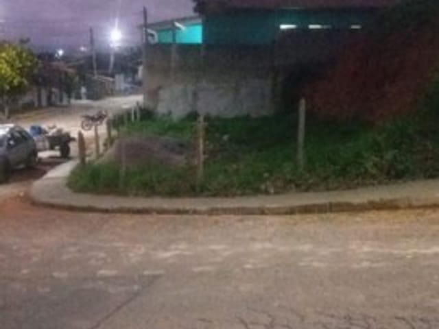 Terreno com 390m², à venda, no bairro Jardim Marlene Miranda em Taubaté